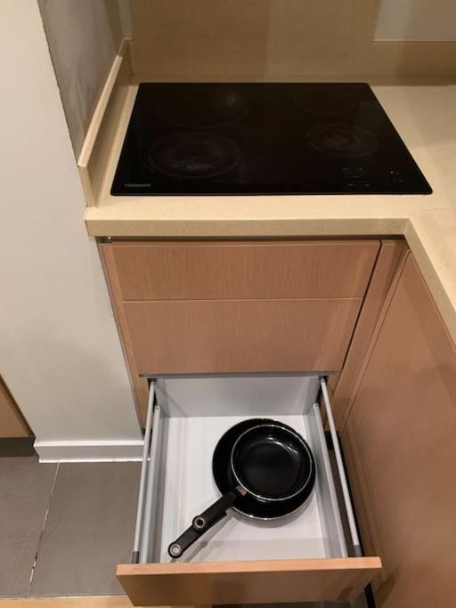 Stunning 2 Bed Flat! Centrally Located In London, Uk! Eksteriør billede