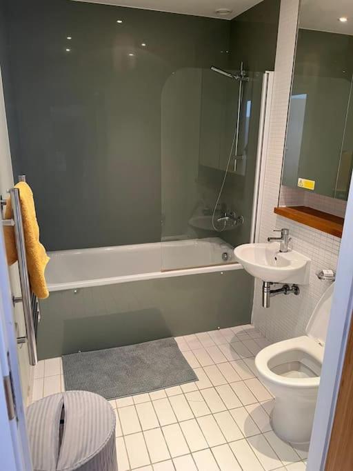 Stunning 2 Bed Flat! Centrally Located In London, Uk! Eksteriør billede