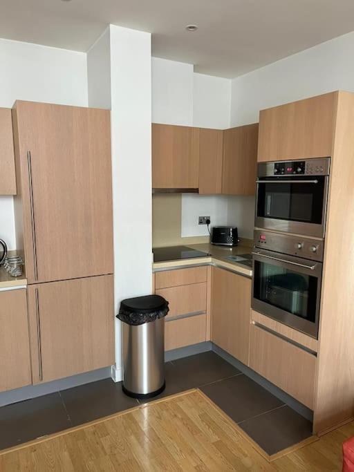 Stunning 2 Bed Flat! Centrally Located In London, Uk! Eksteriør billede